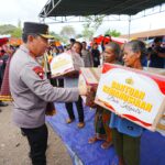 Tinjau Posko Pengungsian Erupsi Lewotobi, Kapolri Pastikan Pelayanan dan Kebutuhan Warga IMG-20241118-WA0425