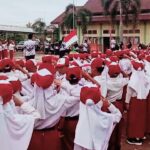 SDN 194 Mandiri Agung, Gelar Upacara Peringatan Hari Guru Nasional dan HUT PGRI Ke 79 IMG-20241125-WA0108