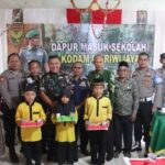 Kodim 0416/Bute Laksanakan "Dapur Masuk Sekolah" di SD Negeri 74/II Tanah Periuk: Dukungan Gizi dan Wawasan Kebangsaan FB_IMG_1733470312863