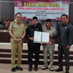 Pj. Bupati Tebo Hadiri Rapat Paripurna Penetapan Pasangan Bupati-Wakil Bupati Terpilih Kabupaten Tebo Periode 2025-2030 FB_IMG_1736845061829