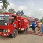 Diduga Akibat Korsleting Listrik, Rumah Milik Warga Desa Perintis Rimbo Bujang Hangus Terbakar 1003044231